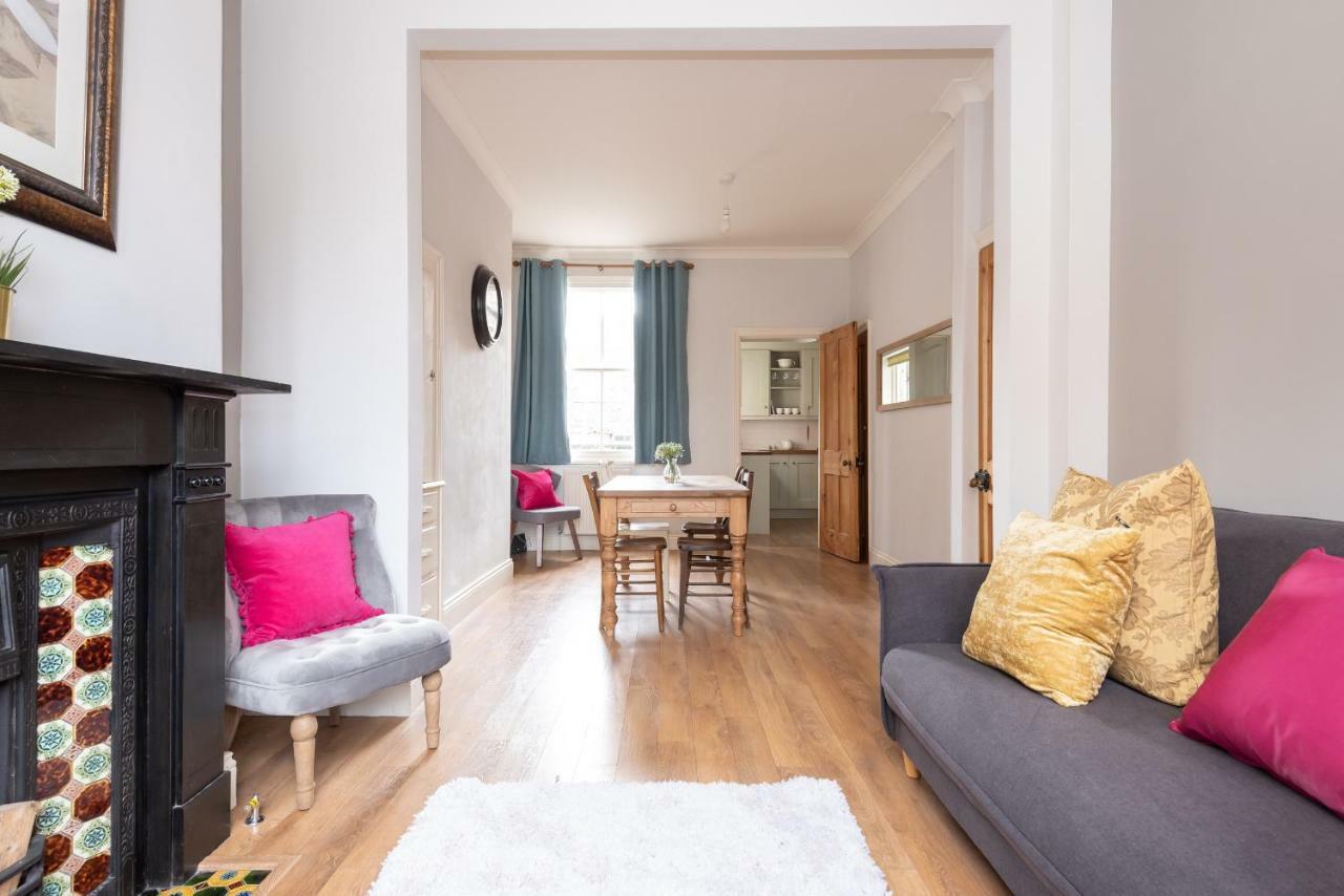 Apartament Charming Base For 5 Near Bishy Rd Pass The Keys York Zewnętrze zdjęcie