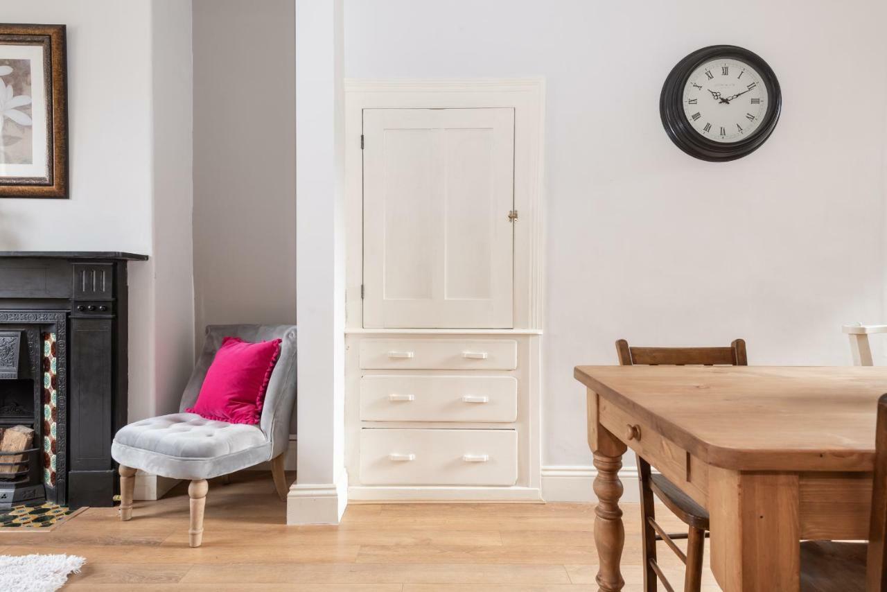 Apartament Charming Base For 5 Near Bishy Rd Pass The Keys York Zewnętrze zdjęcie
